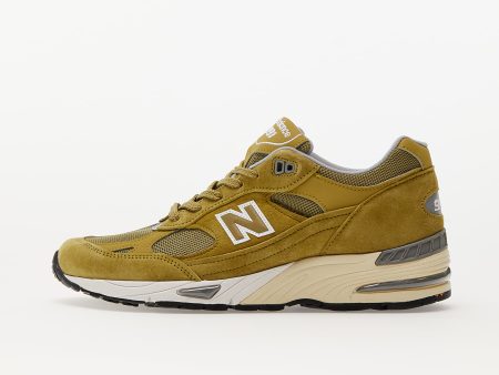 New Balance 991 Mustard
