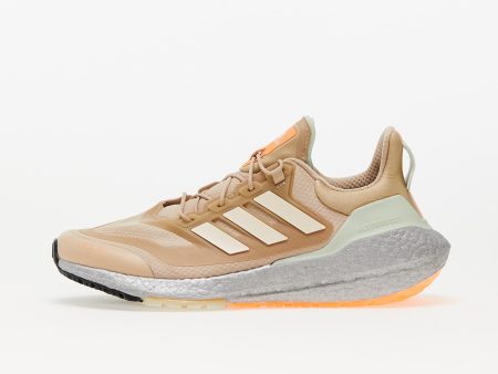 adidas UltraBOOST 22 COLD.RDY 2.0 W Magic Beige/ Ecru Tint/ Beam Orange