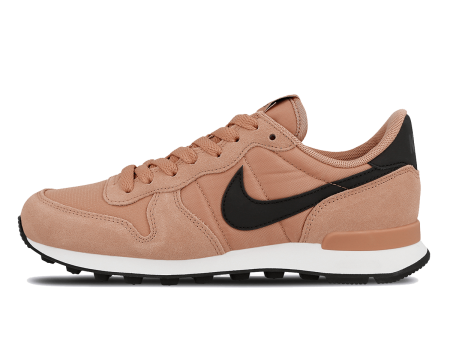 WMNS INTERNATIONALIST