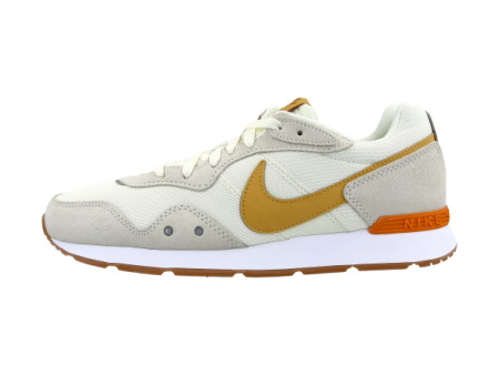 NIKE VENTURE RUNNER