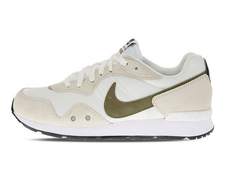 NIKE VENTURE RUNNER