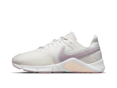 W NIKE LEGEND ESSENTIAL 2 PRM