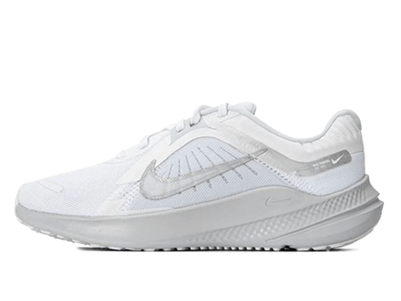 WMNS NIKE QUEST 5