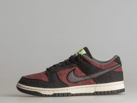 W Dunk Low SE